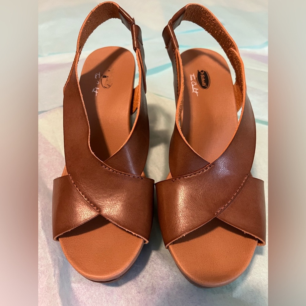 Dr. Scholl’s leather wedge sandal
